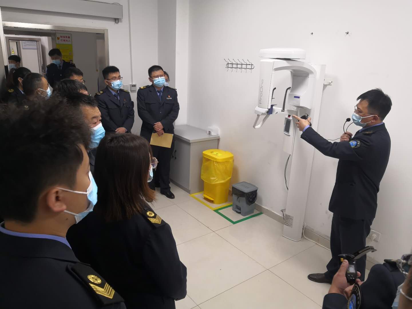 模拟执法现场.jpg 模拟执法现场.jpg