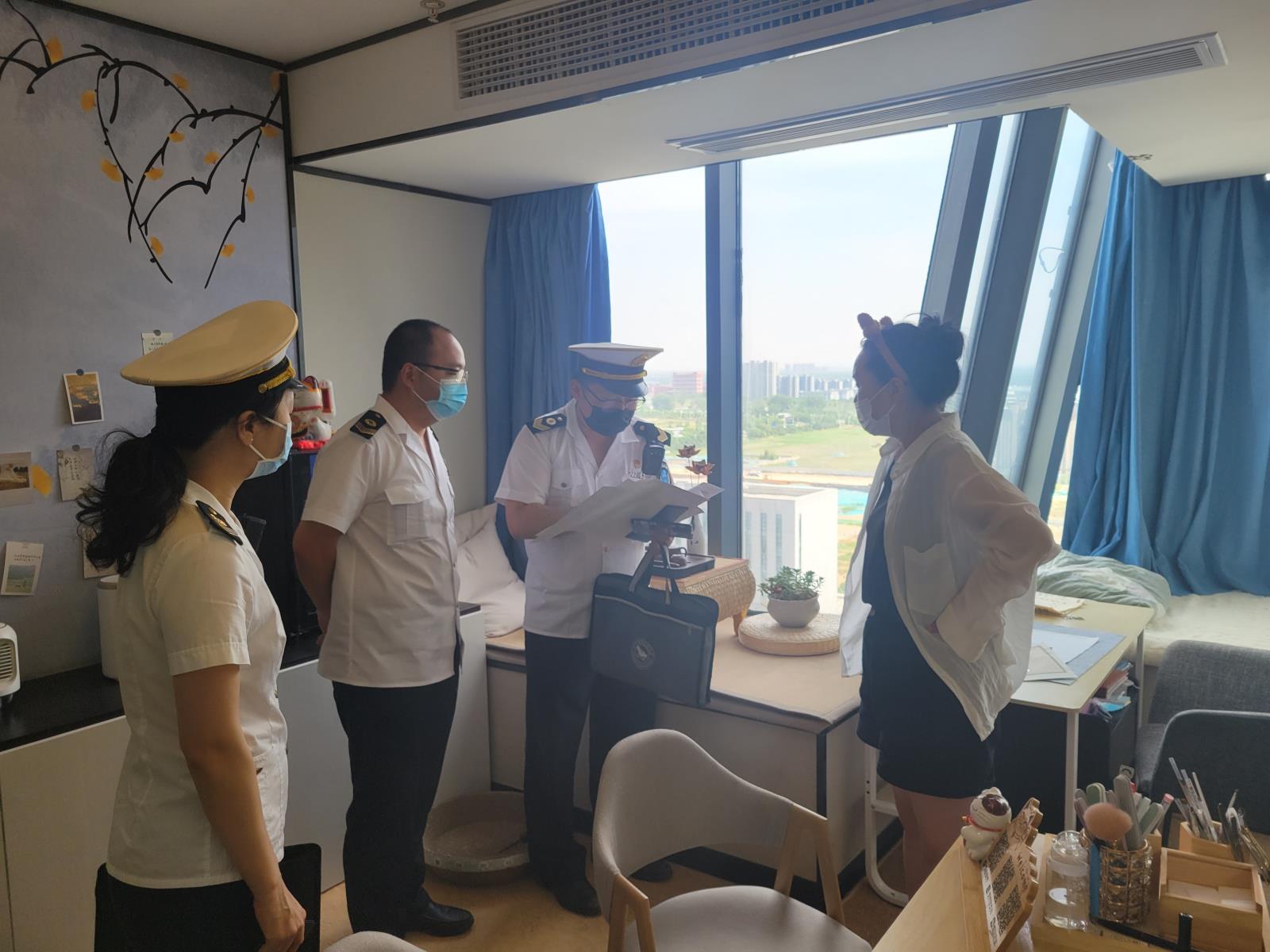 云龙区对重点区域开展“敲门行动”.jpg 云龙区对重点区域开展“敲门行动”.jpg